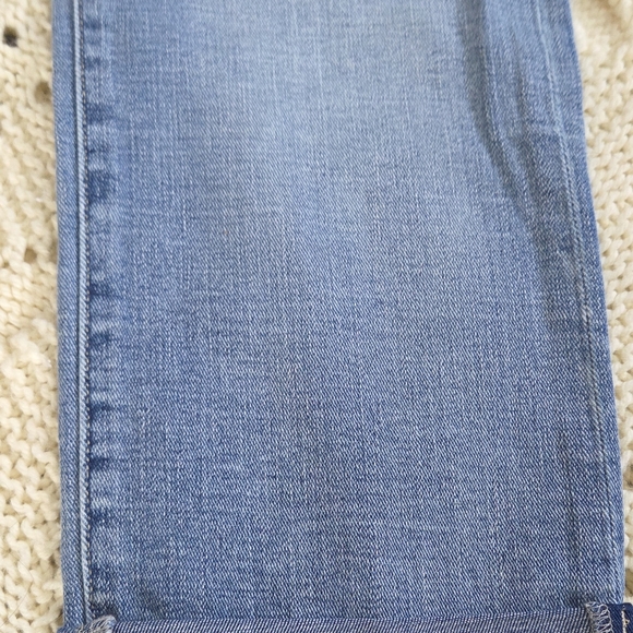 Liverpool Los Angeles NWT Cropped Cuffed Jeans Size 6/28 Mid Rise Stretch Denim - Picture 5 of 9